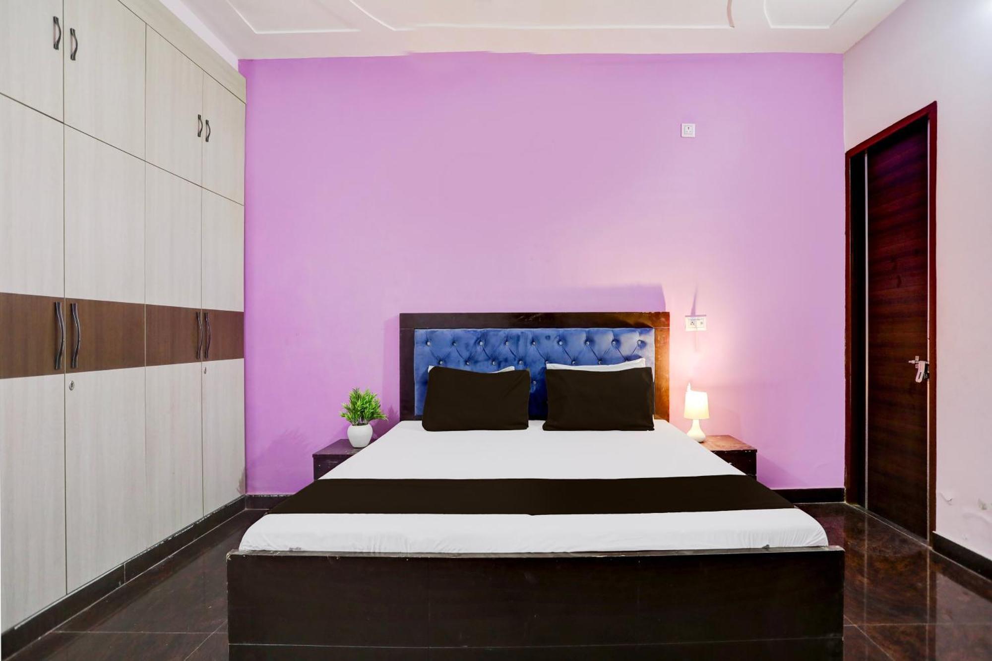 Hotel O Grand Epic Inn Ноида Екстериор снимка